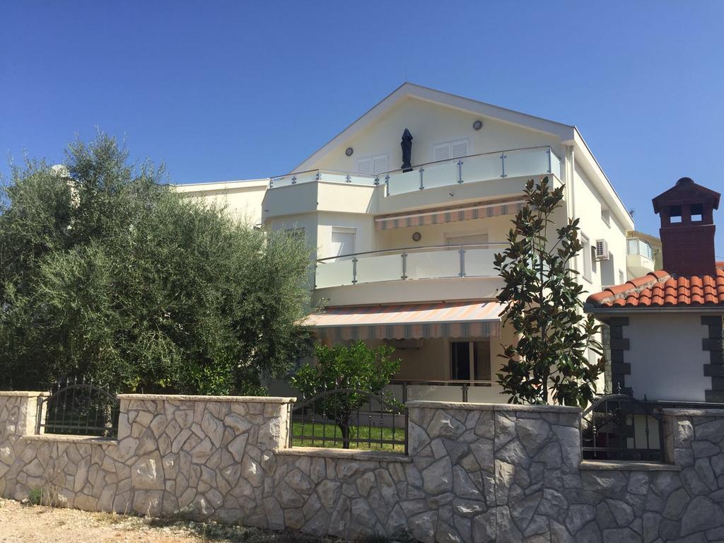 Apartments Dumancic Biograd Na Moru Luaran gambar