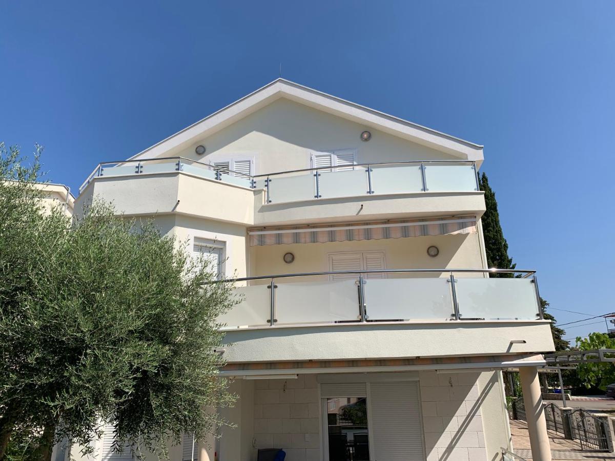 Apartments Dumancic Biograd Na Moru Luaran gambar