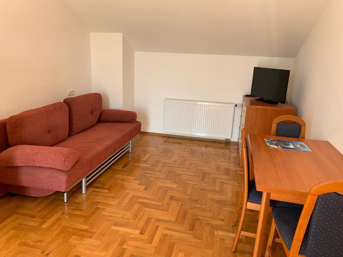 Apartments Dumancic Biograd Na Moru Luaran gambar