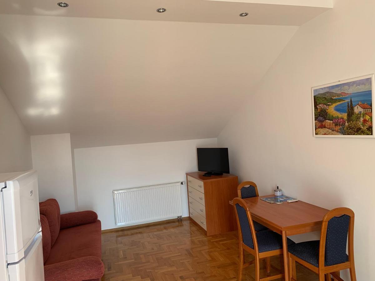 Apartments Dumancic Biograd Na Moru Luaran gambar