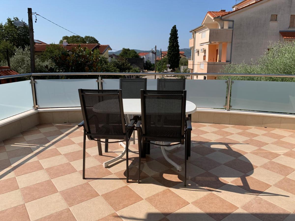 Apartments Dumancic Biograd Na Moru Luaran gambar