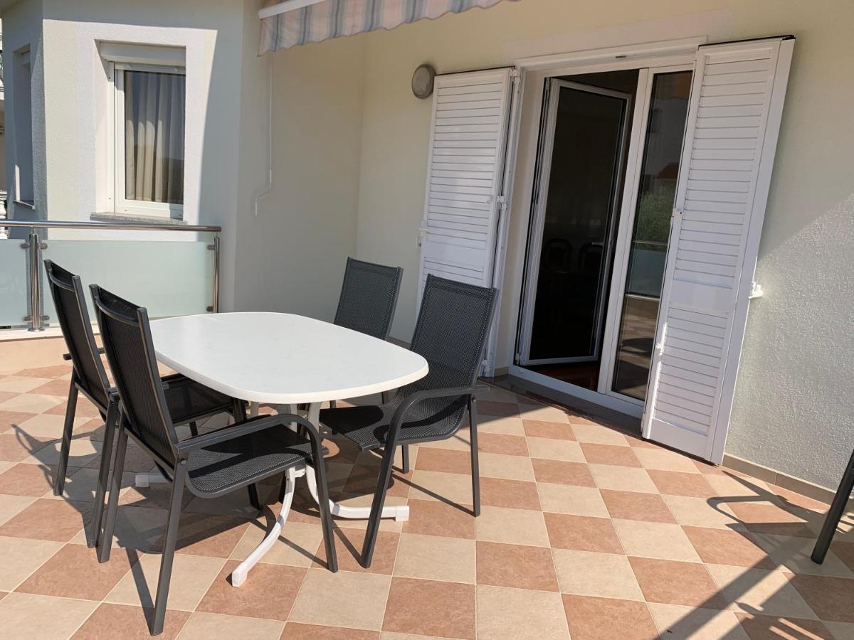 Apartments Dumancic Biograd Na Moru Luaran gambar