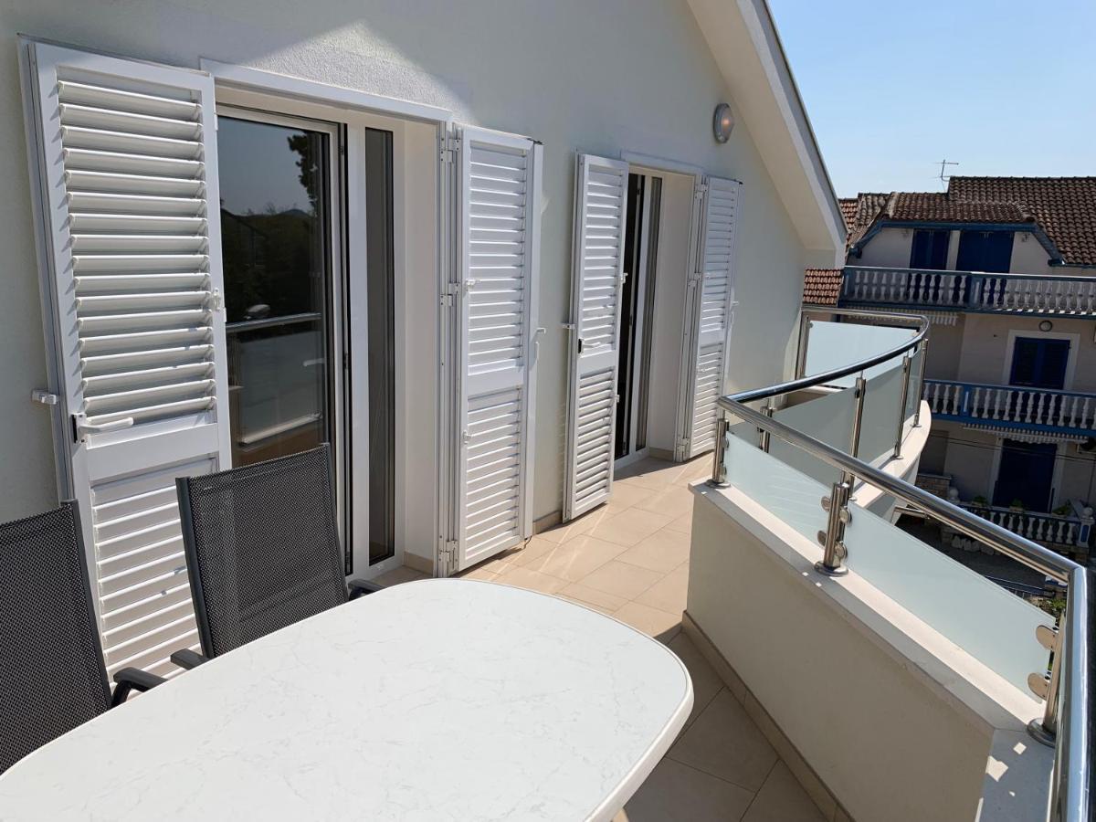 Apartments Dumancic Biograd Na Moru Luaran gambar